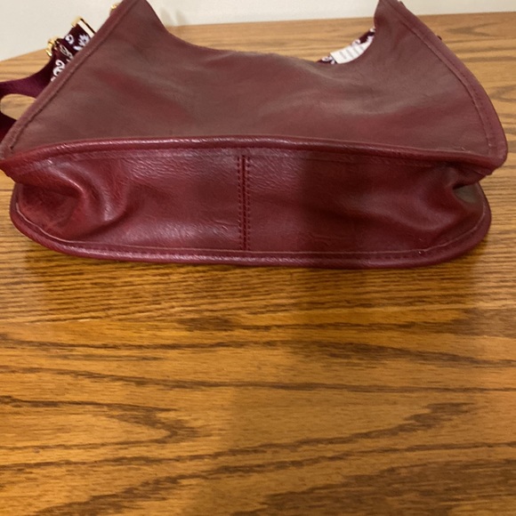 ah• dorned a bag NWT - Picture 7 of 9